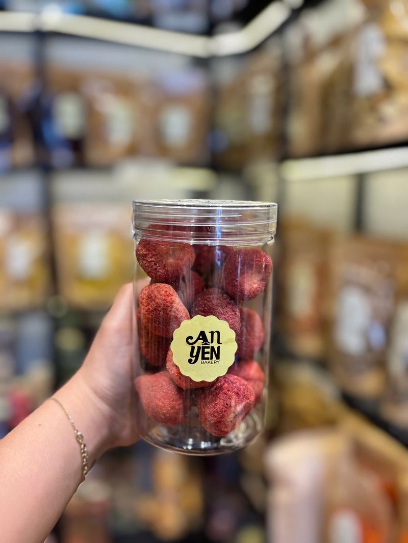 Dâu sấy giòn - hũ