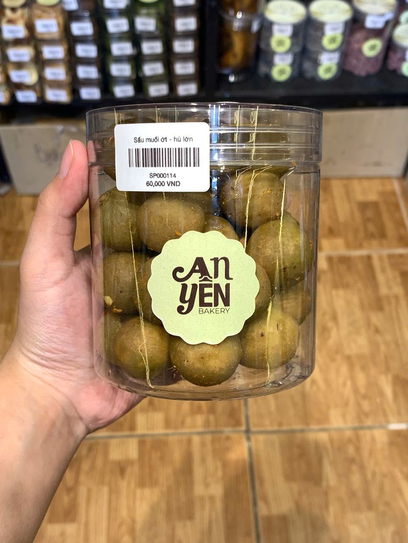 Sấu muối ớt - hũ lớn